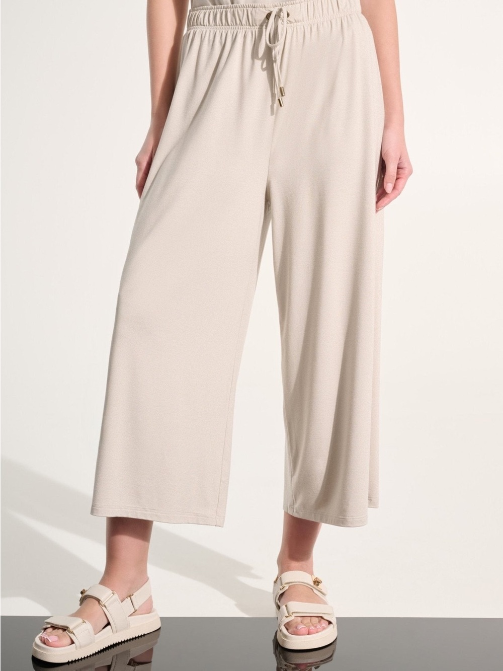NWT Joseph Ribkoff Jersey Pull-On Culotte Pant With Tie Waist in Moonstone
